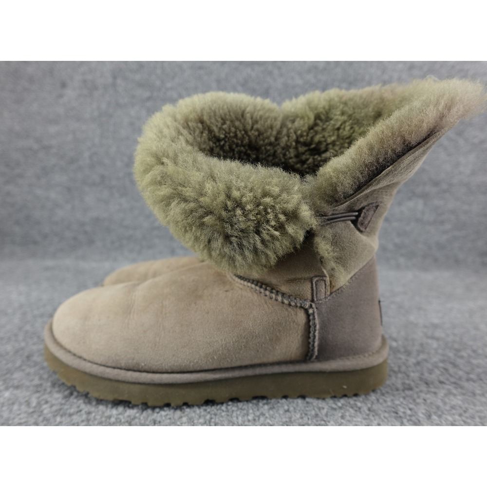 UGG Bailey Button Ankle Boots Womens 7 Taupe Good Suede Shearling 5803